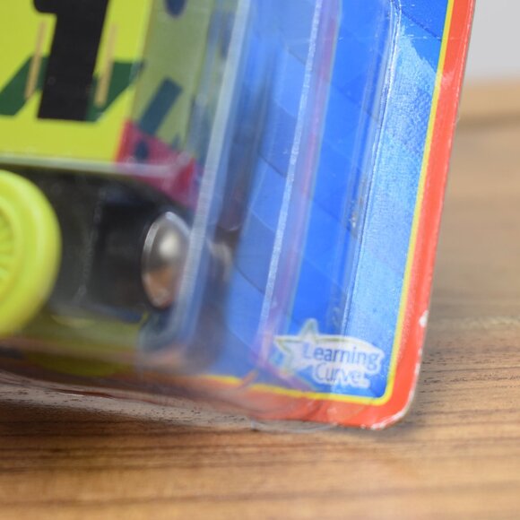 Scruff Wobbly Wheels Whistles Learning Curve Thomas & Friends Wooden Railway New - Picture 8 of 9